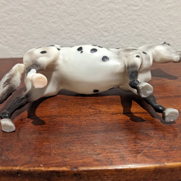 Breyer Appaloosa model horse - Picture 7 of 13